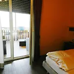 Saligari 3*
