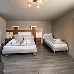 Saligari 3*