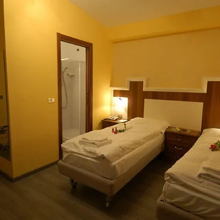 Saligari 3*